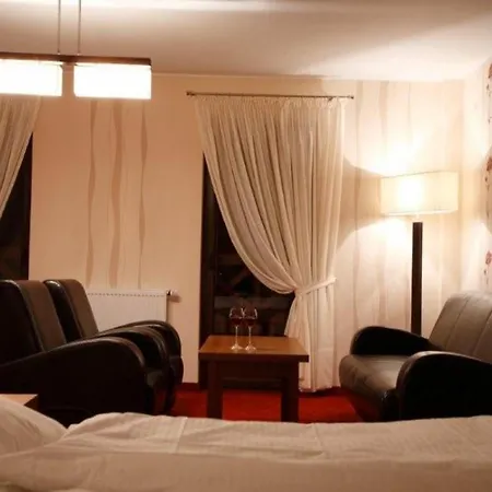 & Restauracja Timberland 3* Orzesze