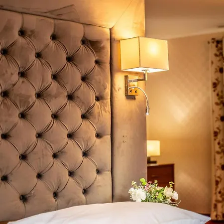 Hotel & Restauracja Timberland 3*